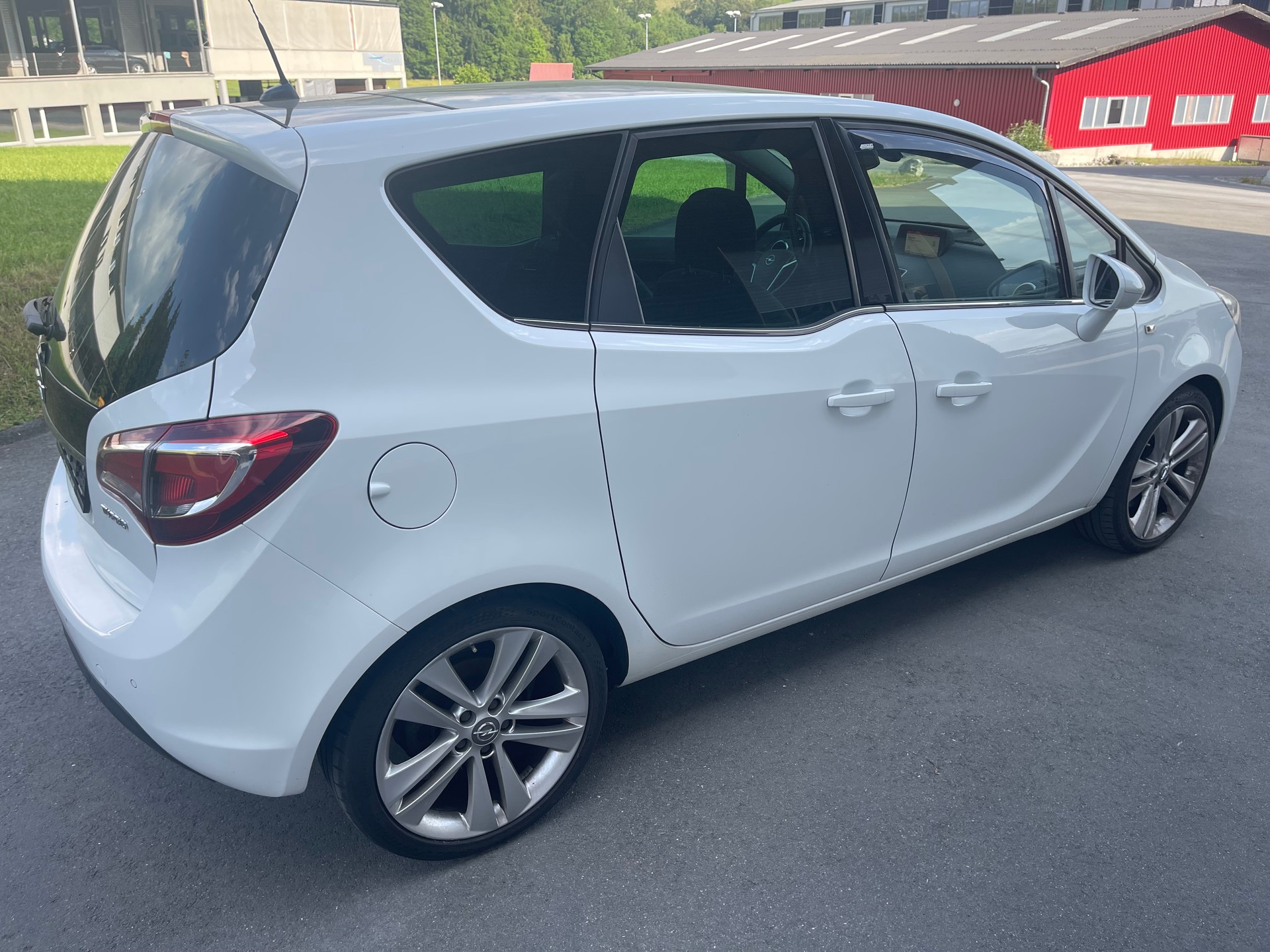OPEL Meriva 1.4 Turbo Active Edition Automatic-image-2