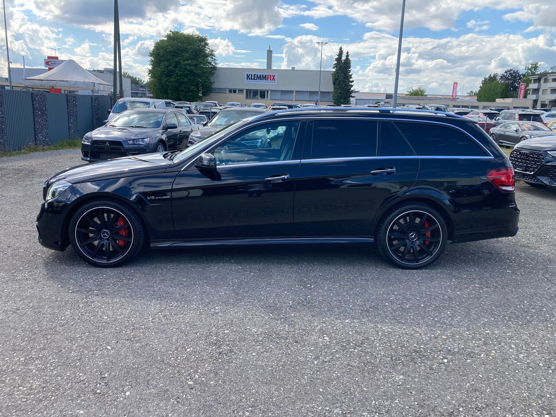 MERCEDES-BENZ E 63 AMG S 4Matic Speedshift Driver Package-showroom-element-3