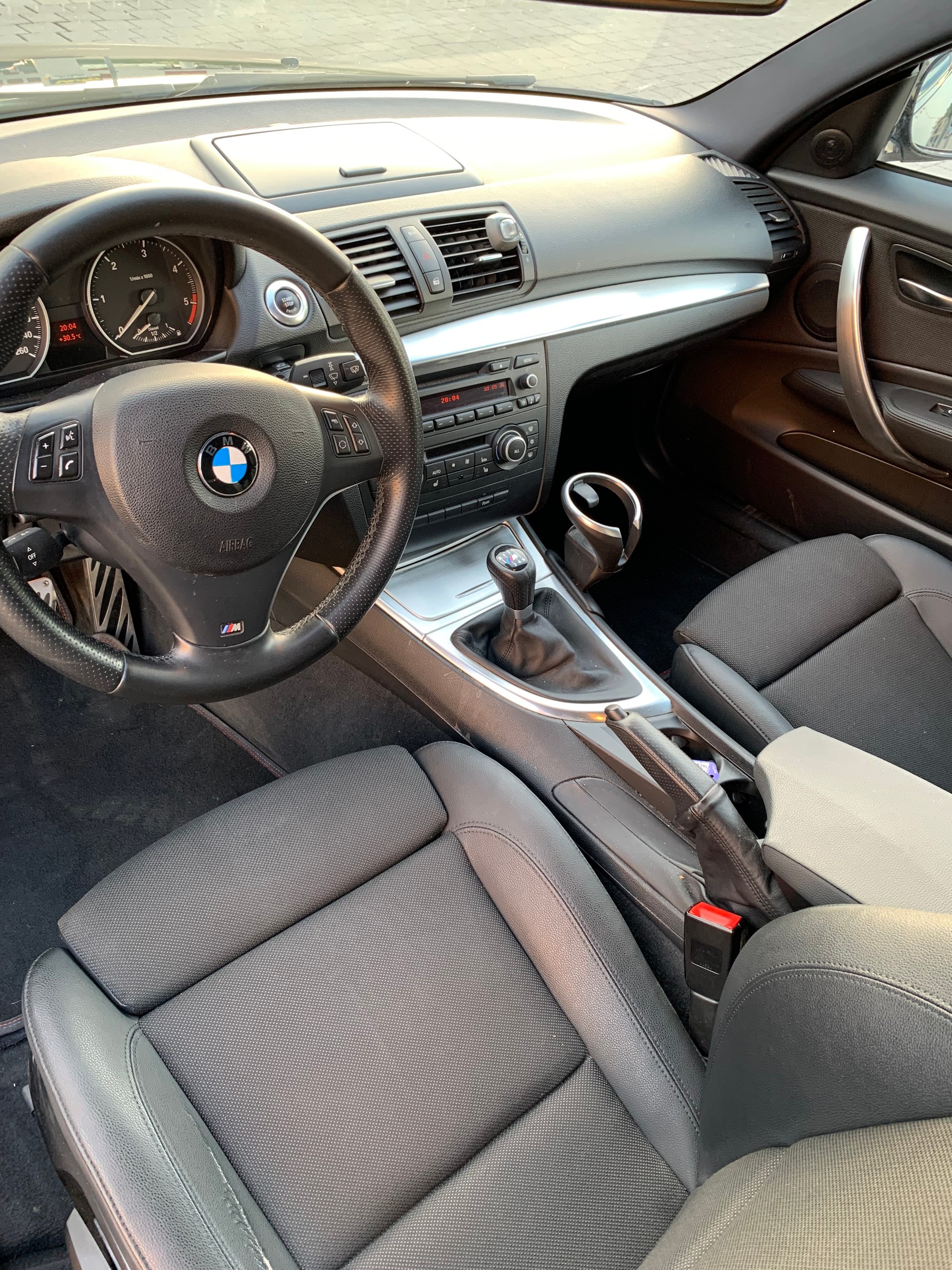 BMW 120d Coupé-image-5