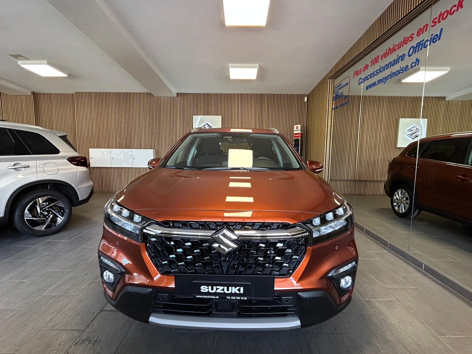 SUZUKI S-Cross 1.4 T Compact+ Hybrid 4x4-showroom-element-2