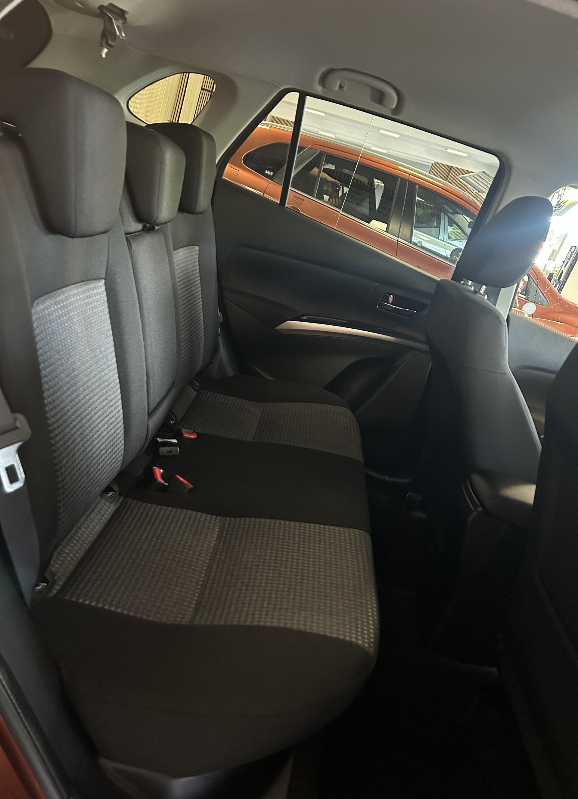 SUZUKI S-Cross 1.4 T Compact+ Hybrid 4x4-image-16