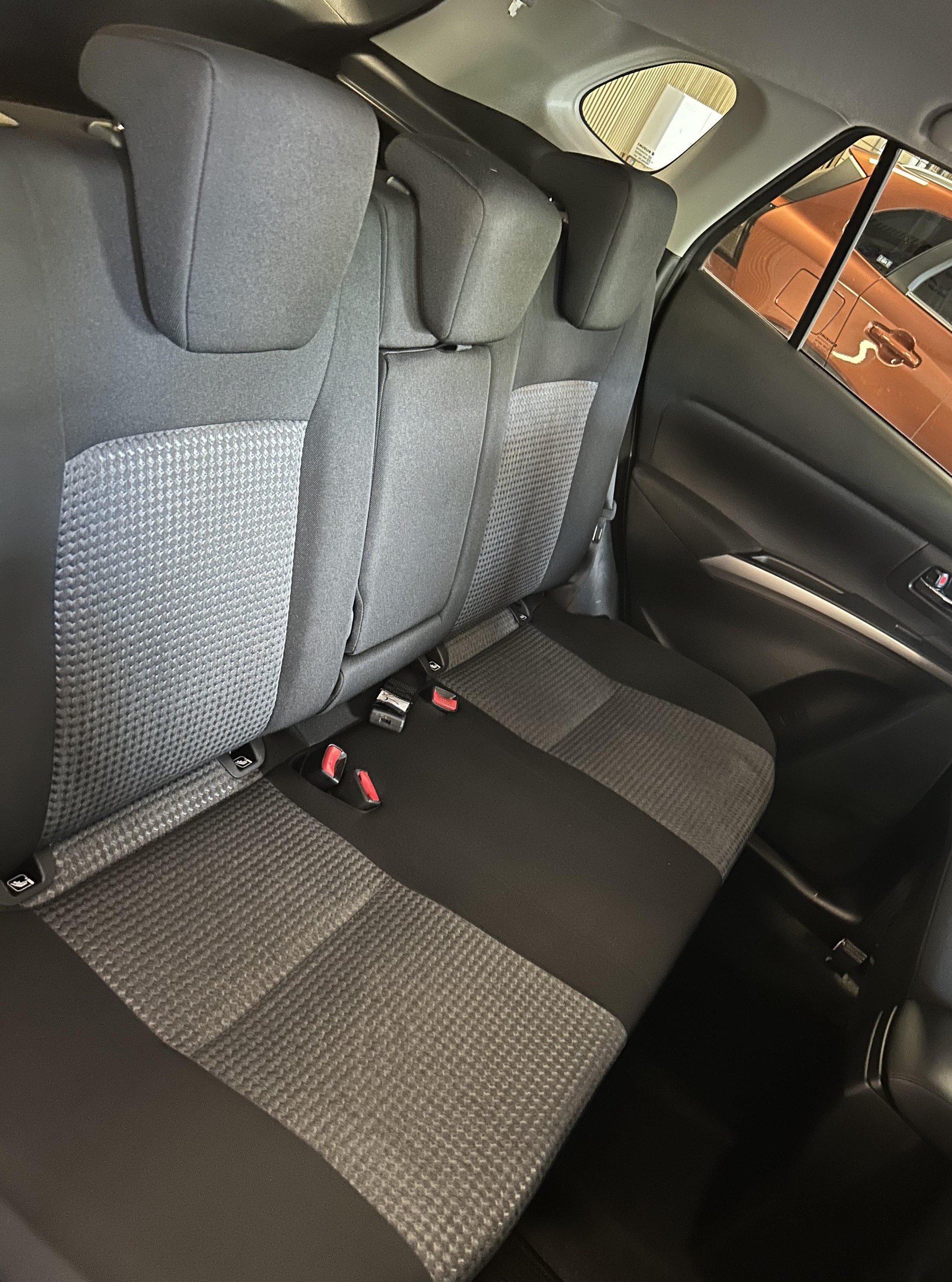 SUZUKI S-Cross 1.4 T Compact+ Hybrid 4x4-image-17