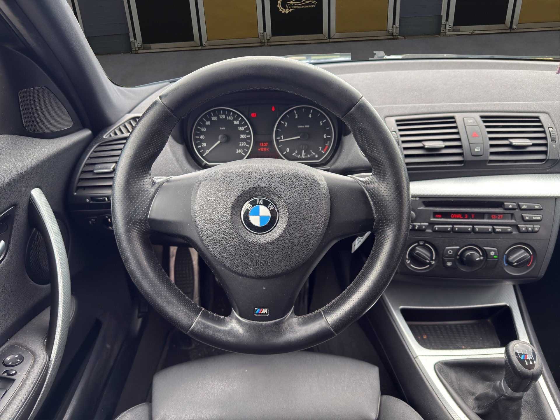 BMW 120i M-Sportpaket-image-11