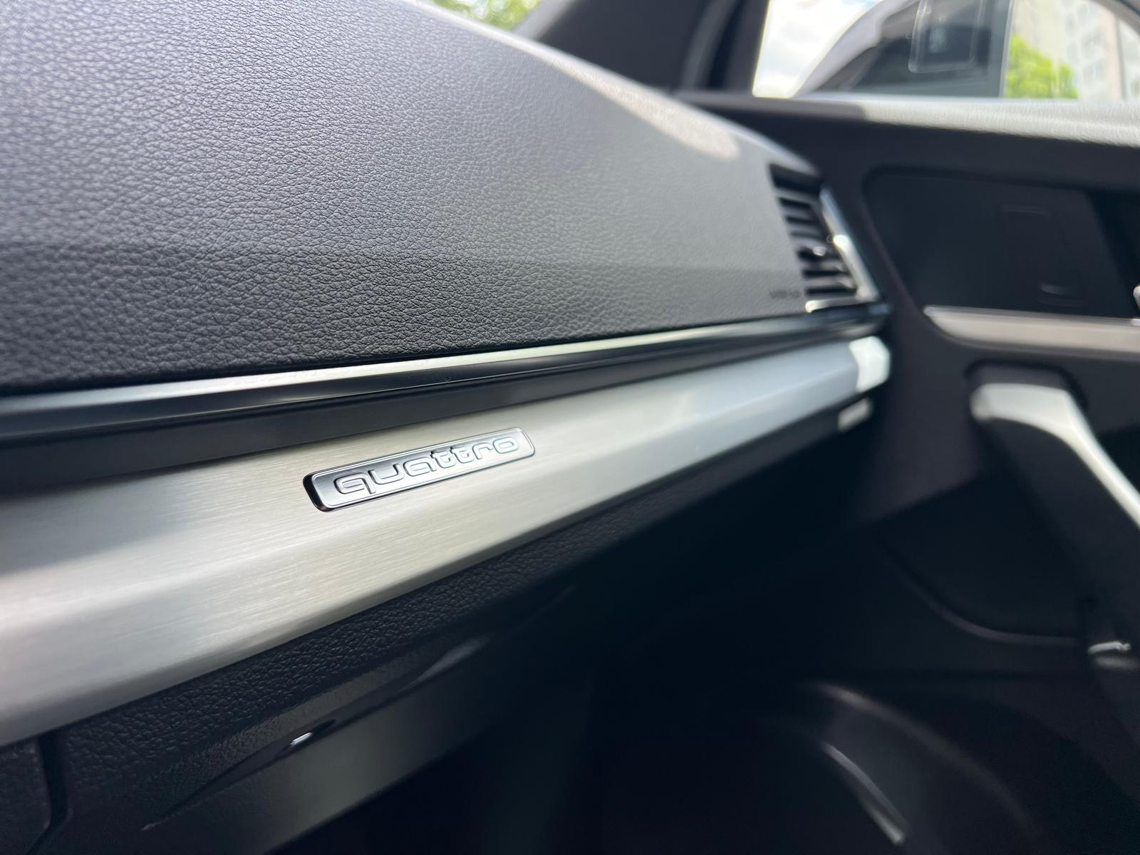 AUDI Q5 2.0 40 TDI S Line quattro S-Tronic-image-19
