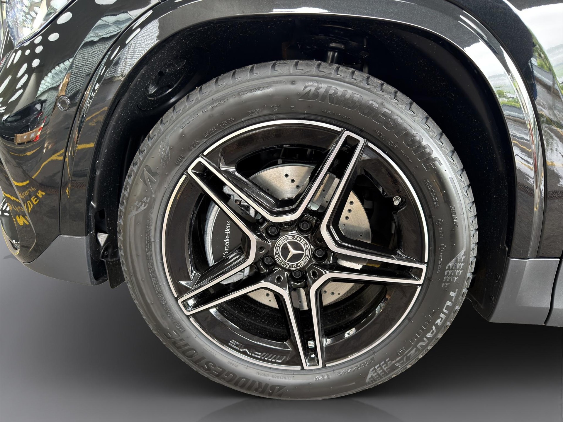 MERCEDES-BENZ GLA 200 Night Star AMG Line-image-20