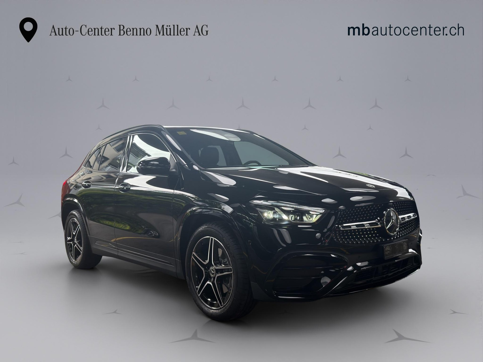 MERCEDES-BENZ GLA 200 Night Star AMG Line-image-6