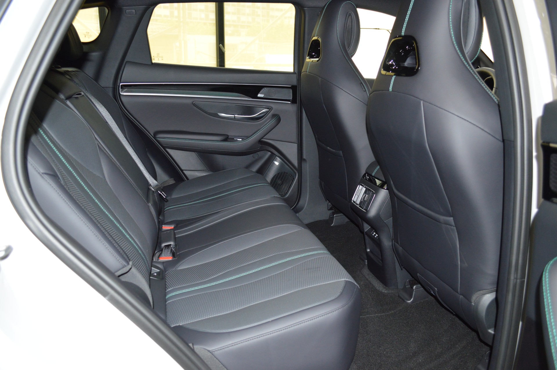BYD Seal U DM-i Comfort-image-8