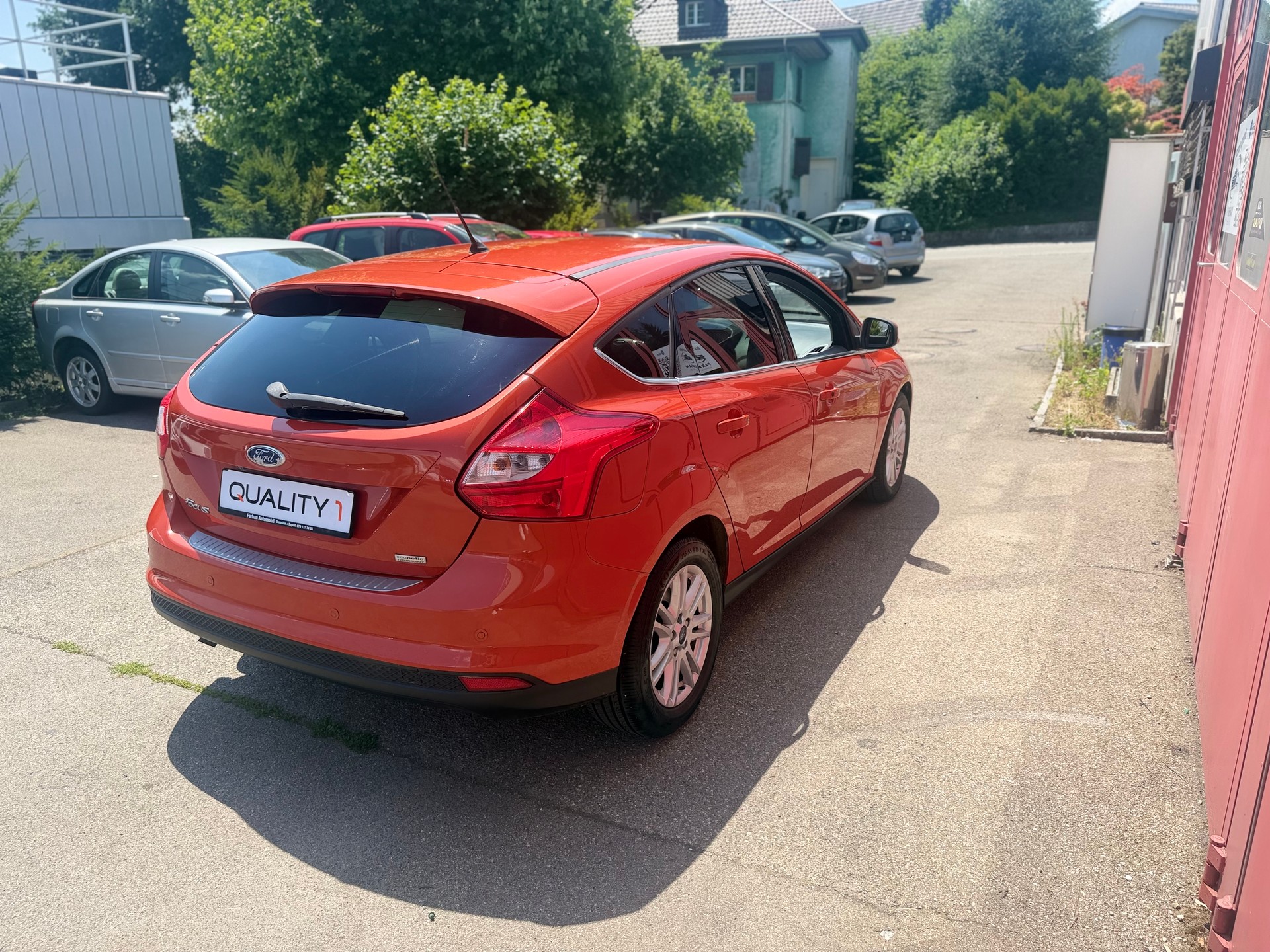 FORD Focus 1.0 SCTi Titanium-image-4