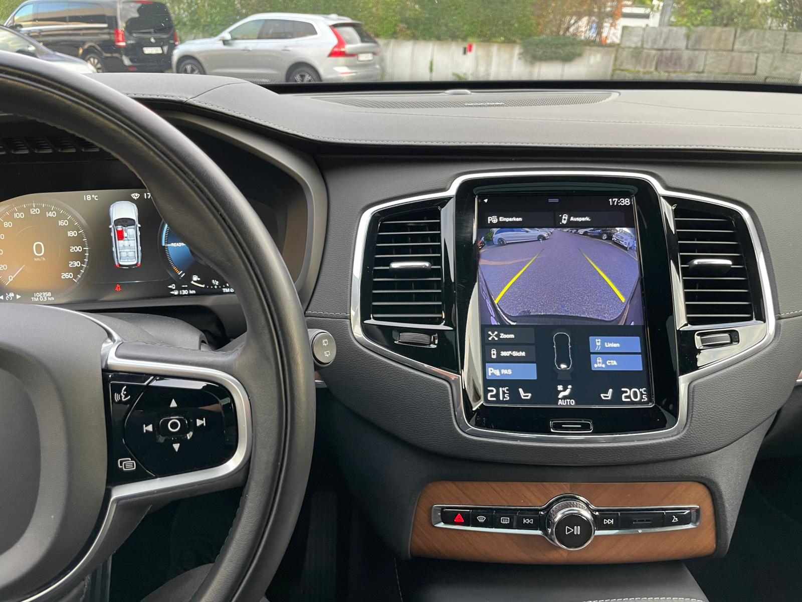 VOLVO XC90 T8 eAWD Inscription Geartronic-image-12