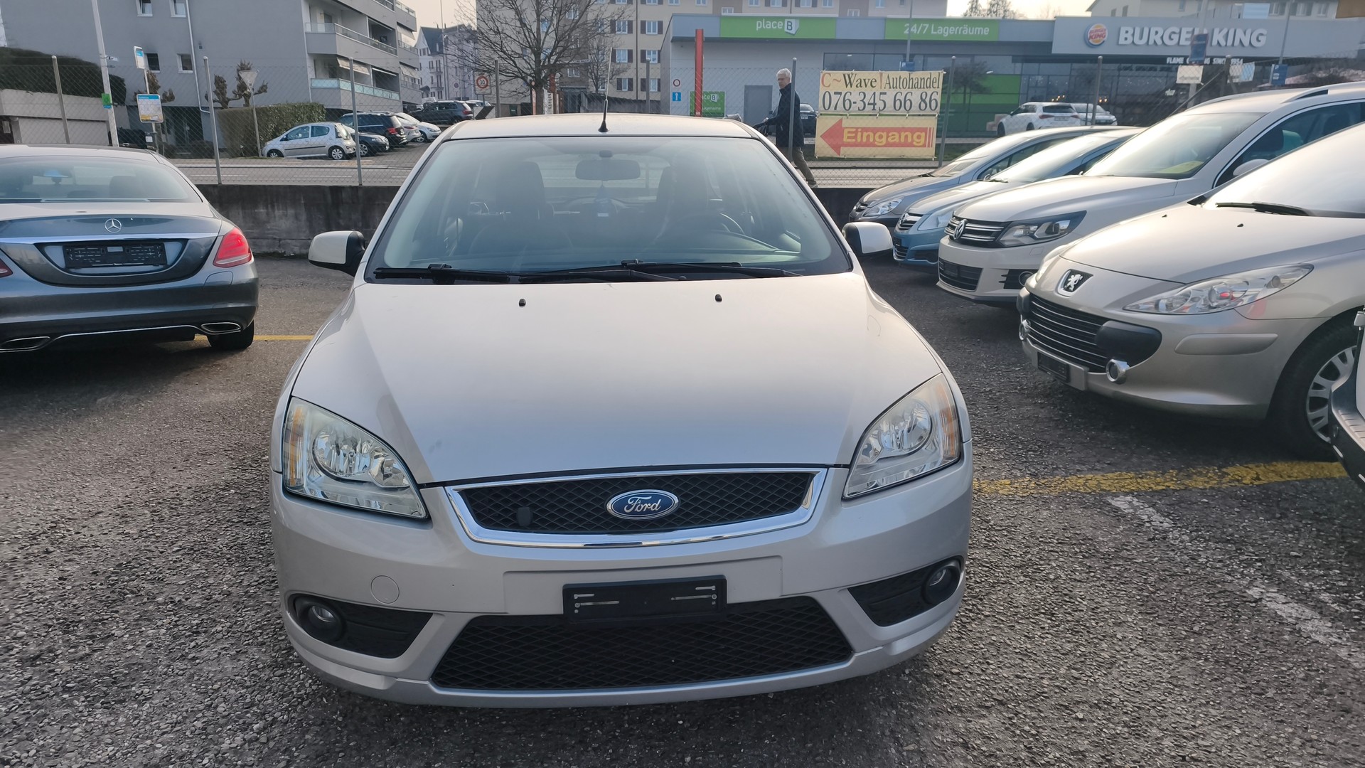 FORD Focus C-Max 1.8 Flexifuel Carving-showroom-element-1