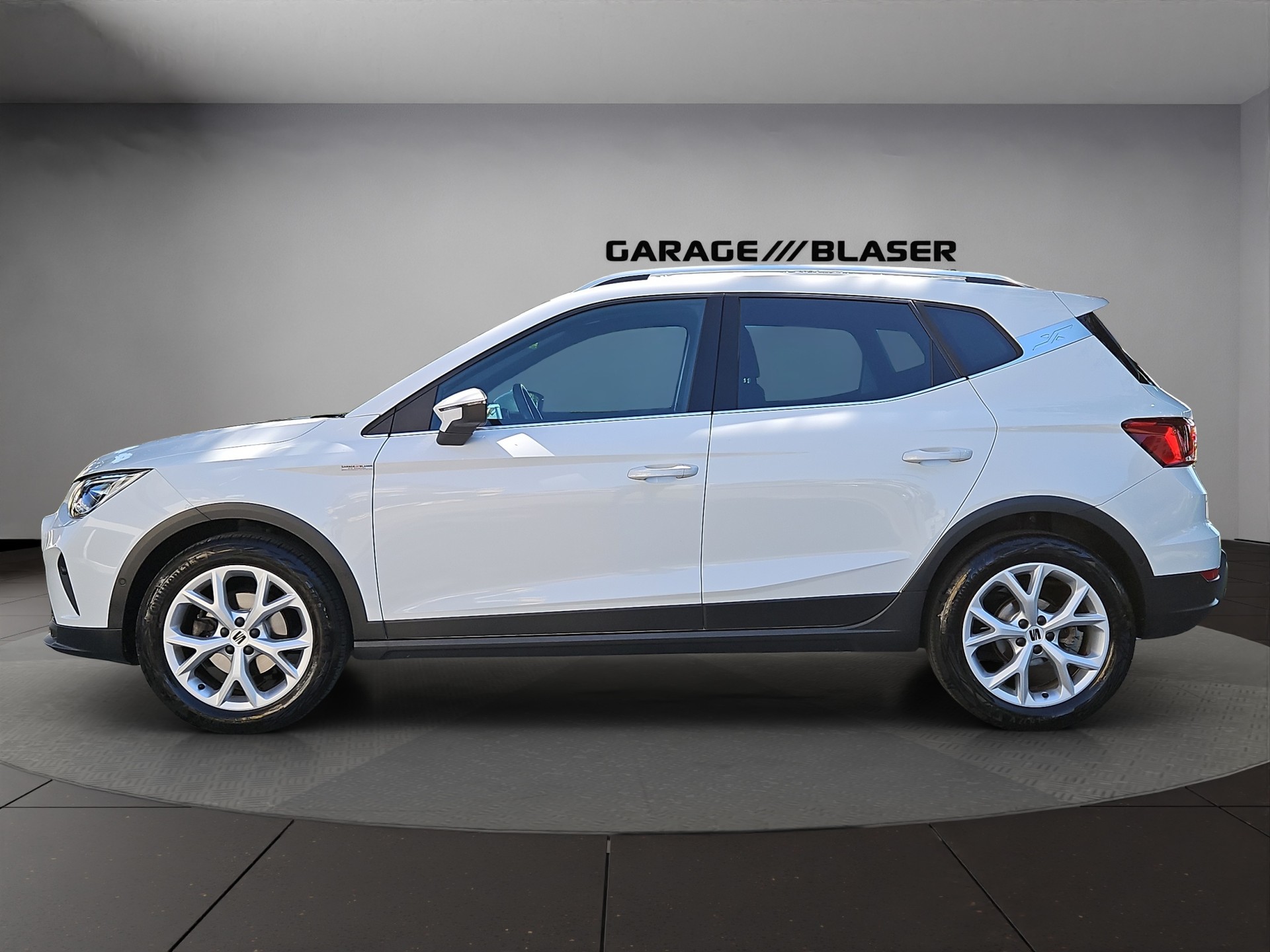 SEAT Arona 1.0 TSI Eco Hola FR DSG-showroom-element-1