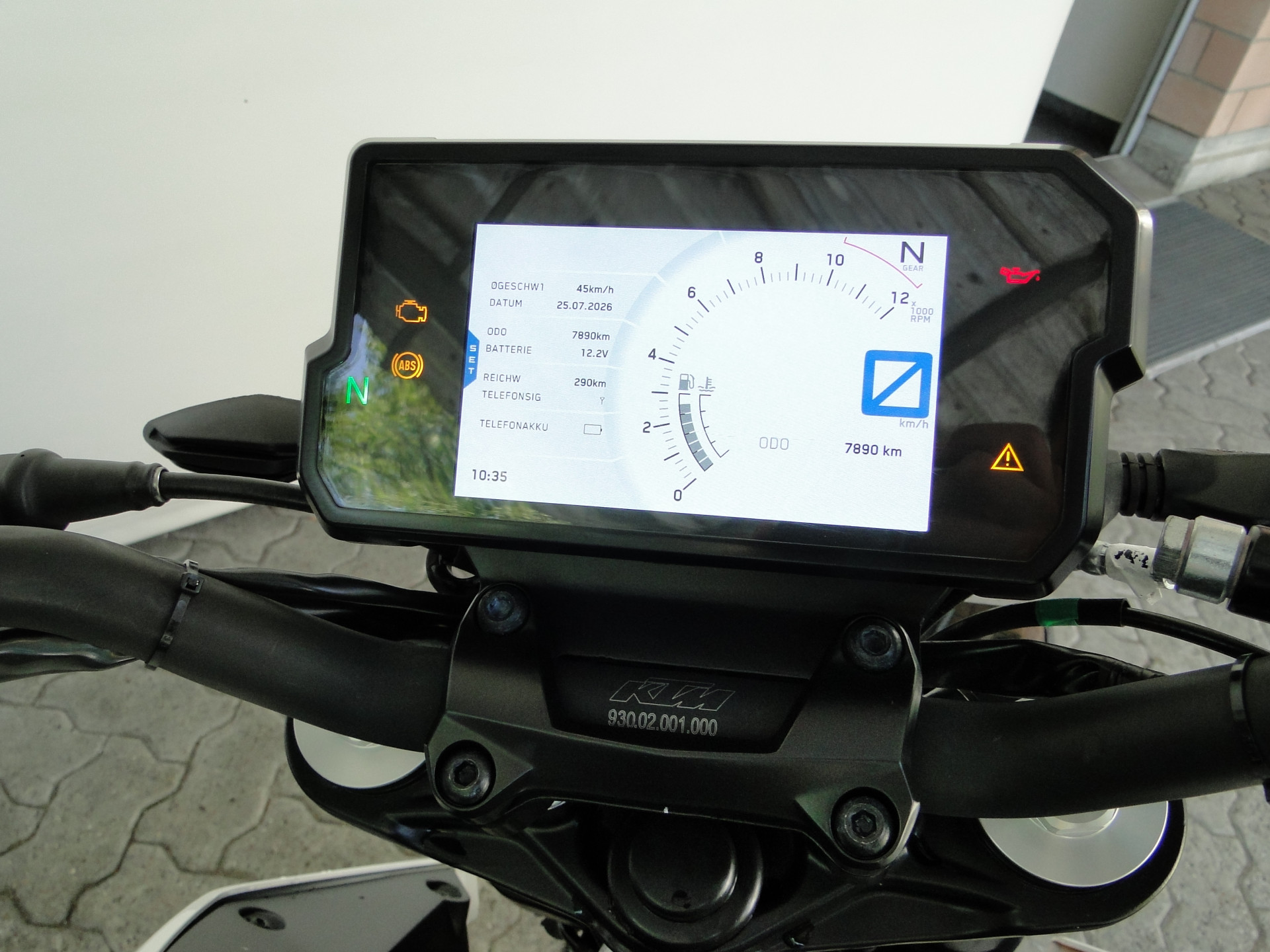 KTM 125 Duke-image-7