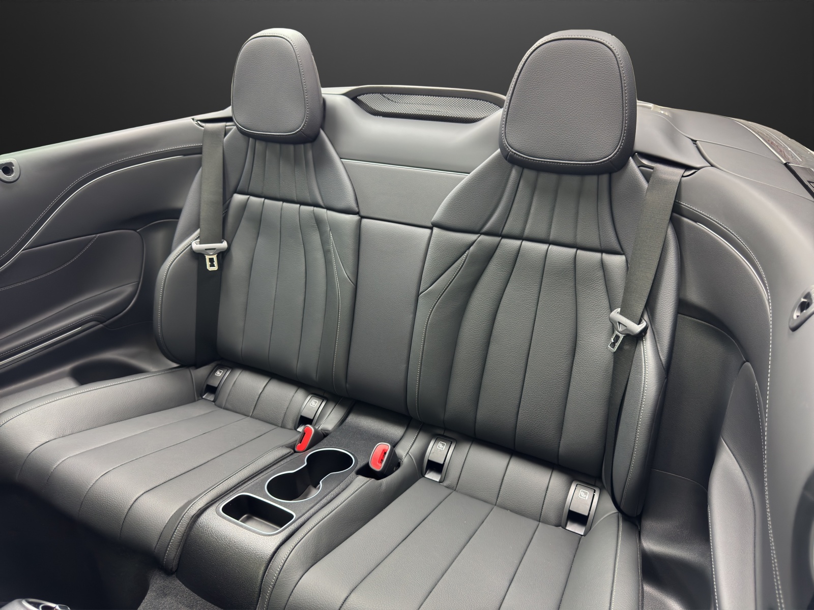 MERCEDES-BENZ CLE 450 Cabrio 4Matic 9G-Tronic-image-14