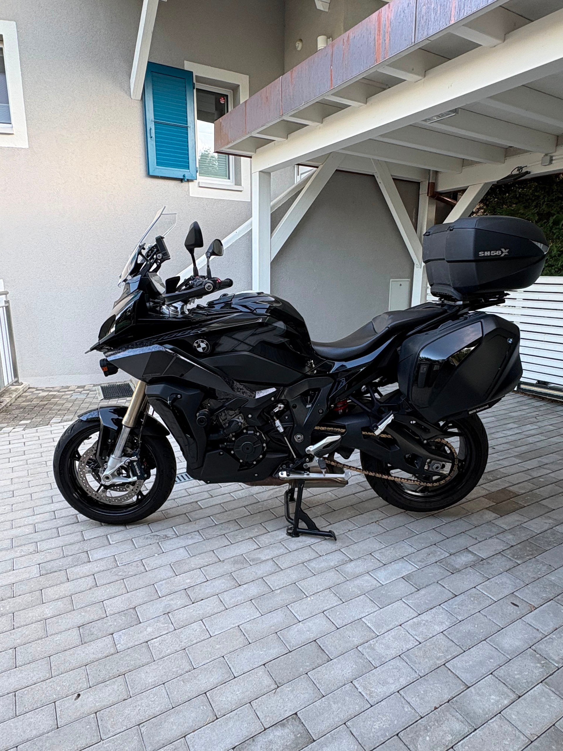 BMW S 1000 XR ABS-image-1
