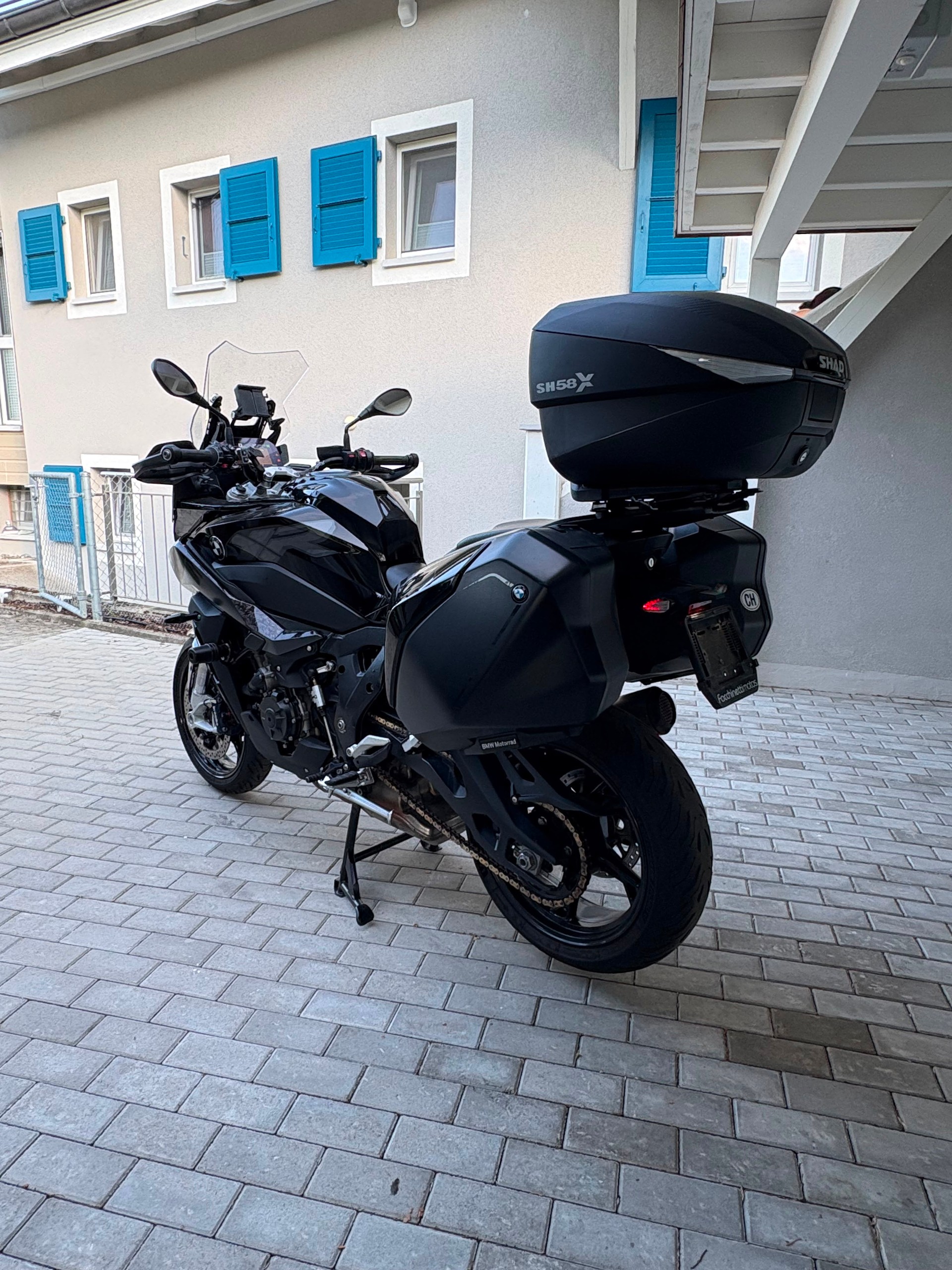 BMW S 1000 XR ABS-image-2