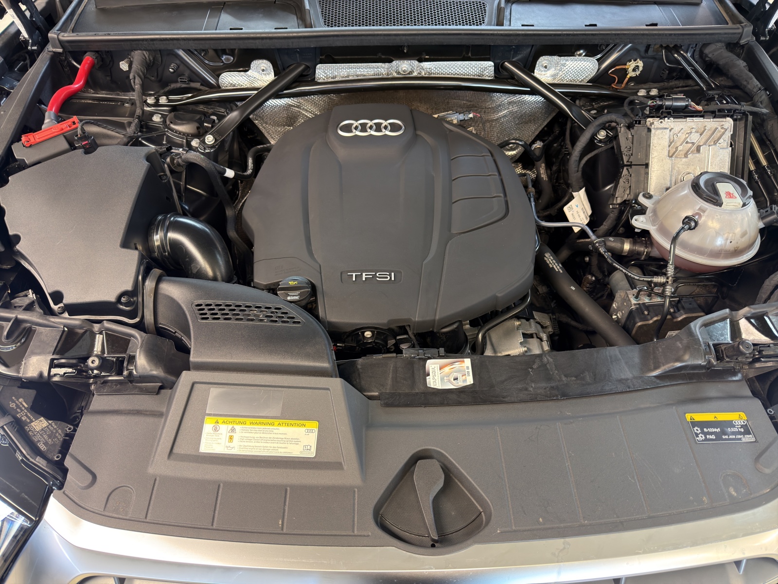 AUDI Q5 45 TFSI sport quattro-image-19
