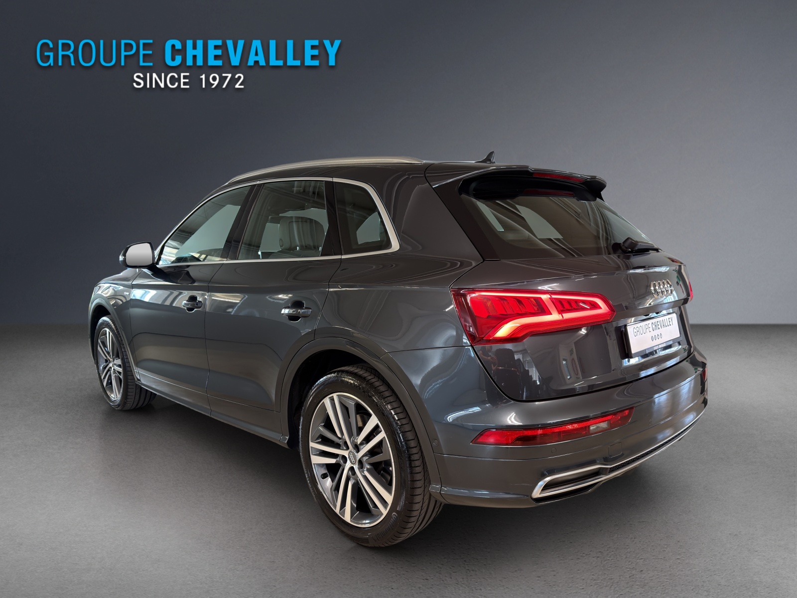 AUDI Q5 45 TFSI sport quattro-showroom-element-3