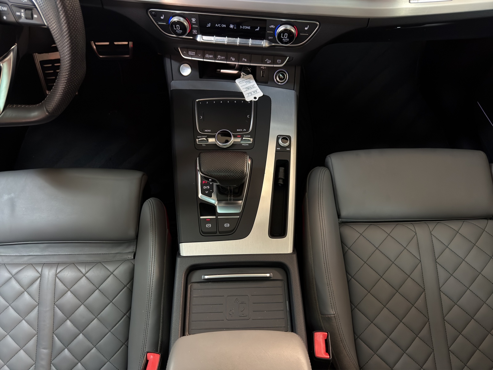 AUDI Q5 45 TFSI sport quattro-image-16