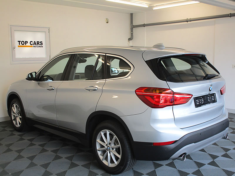BMW X1 xDrive 20d Steptronic-showroom-element-1
