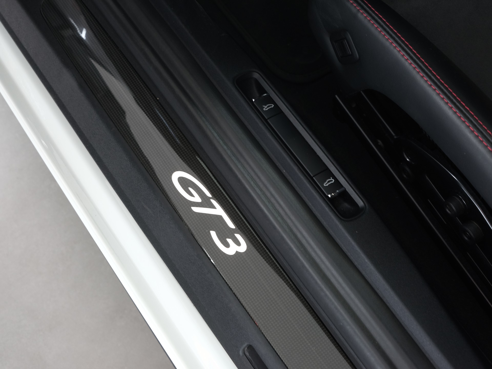 PORSCHE 911 GT3 PDK *Liftsystem* *Porsche Aproved* *Sport Chrono*-image-19