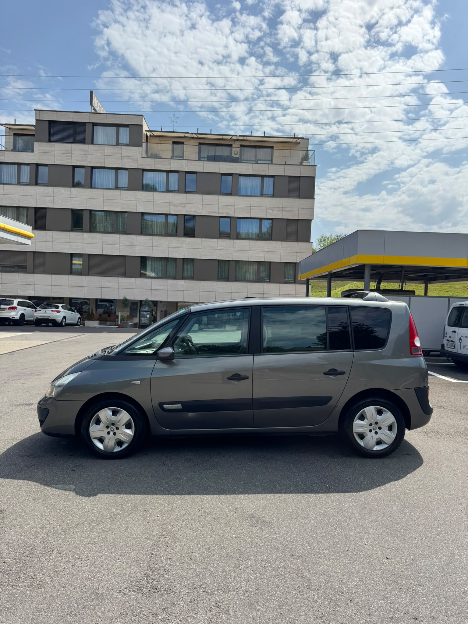 RENAULT Espace 2.0 Turbo Authentique-showroom-element-3