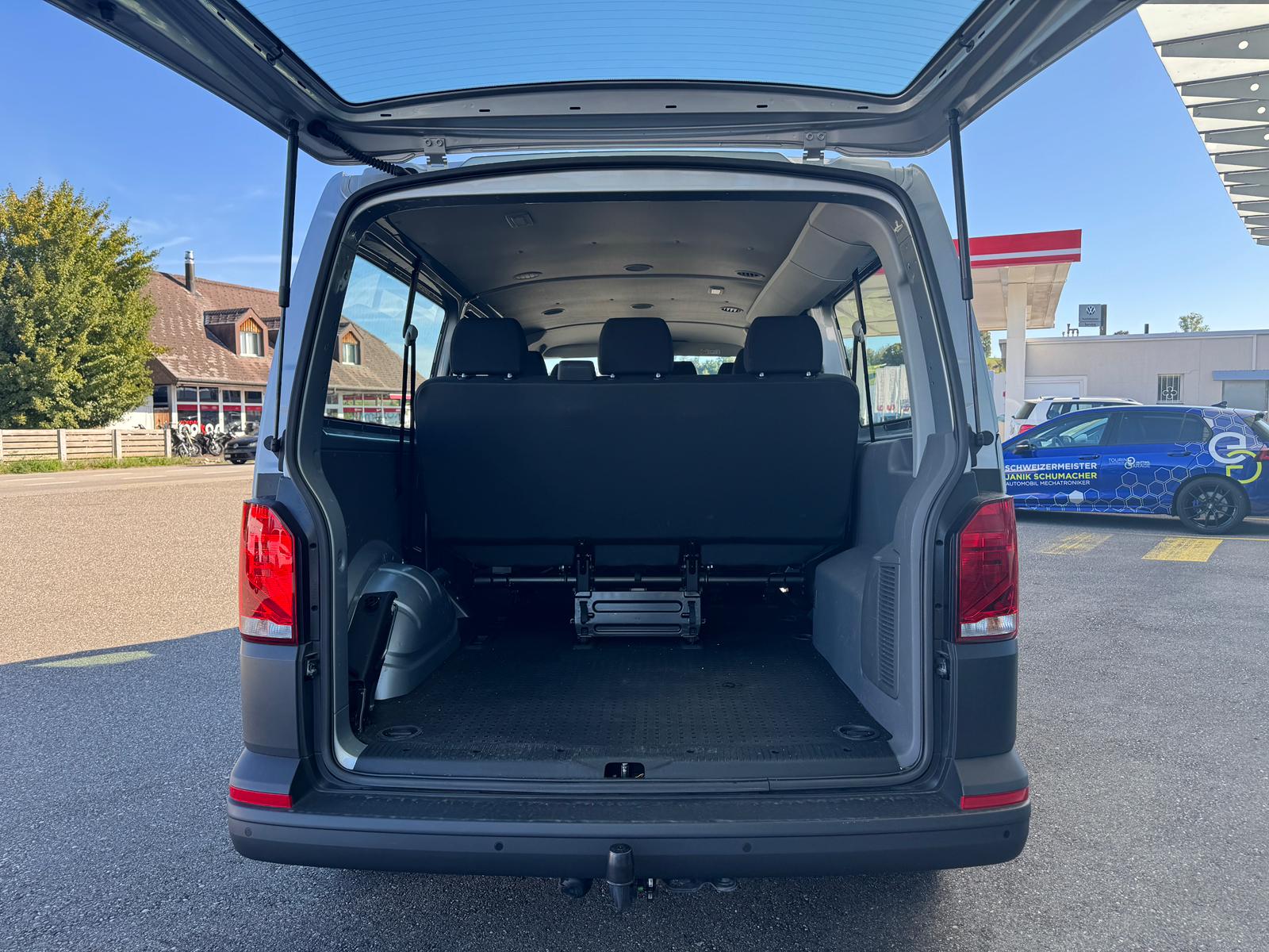 VW T6.1 Kombi 2.0 TDI 4Motion DSG mit 9-Sitzplätze-image-4