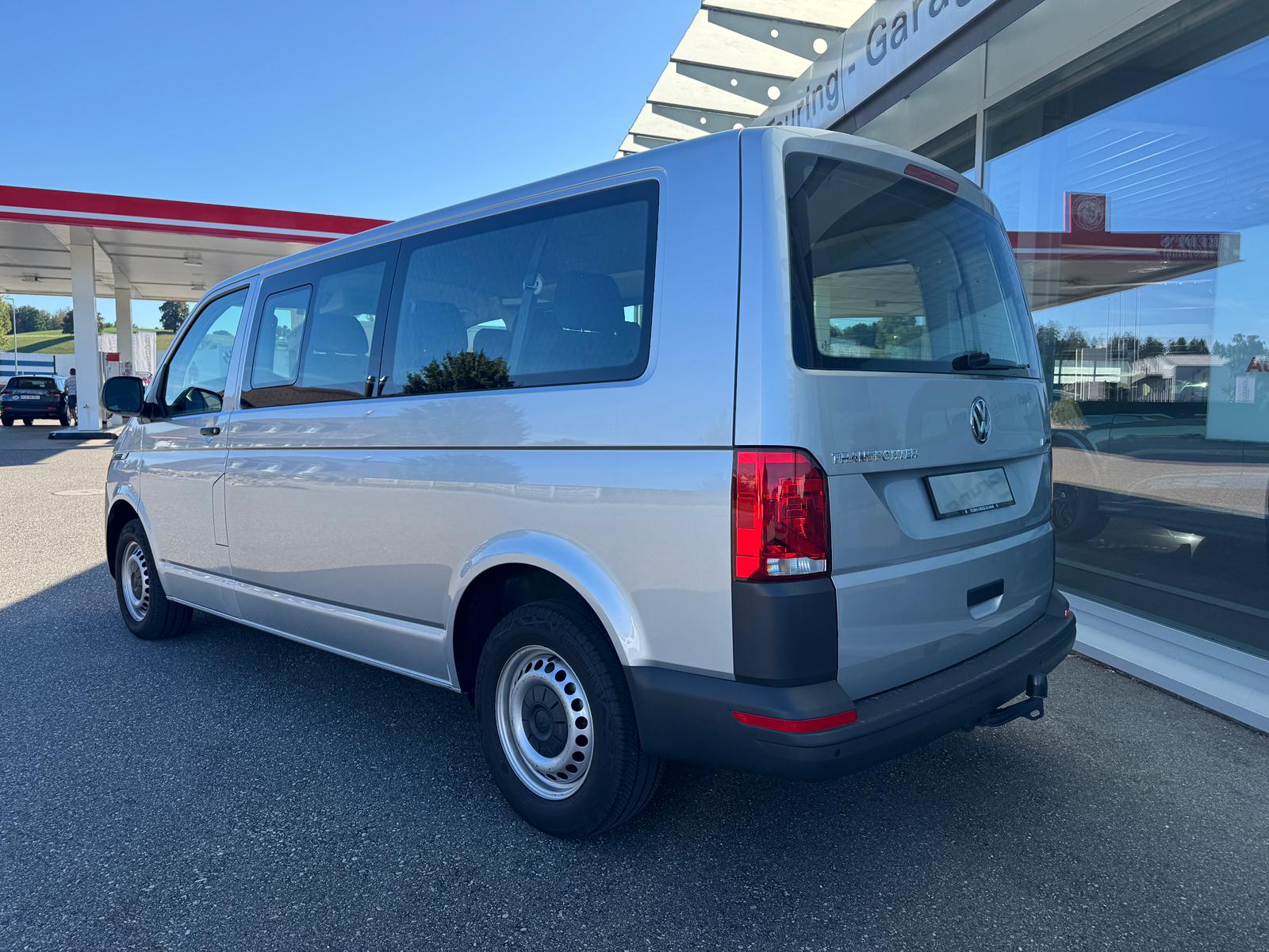 VW T6.1 Kombi 2.0 TDI 4Motion DSG mit 9-Sitzplätze-showroom-element-2