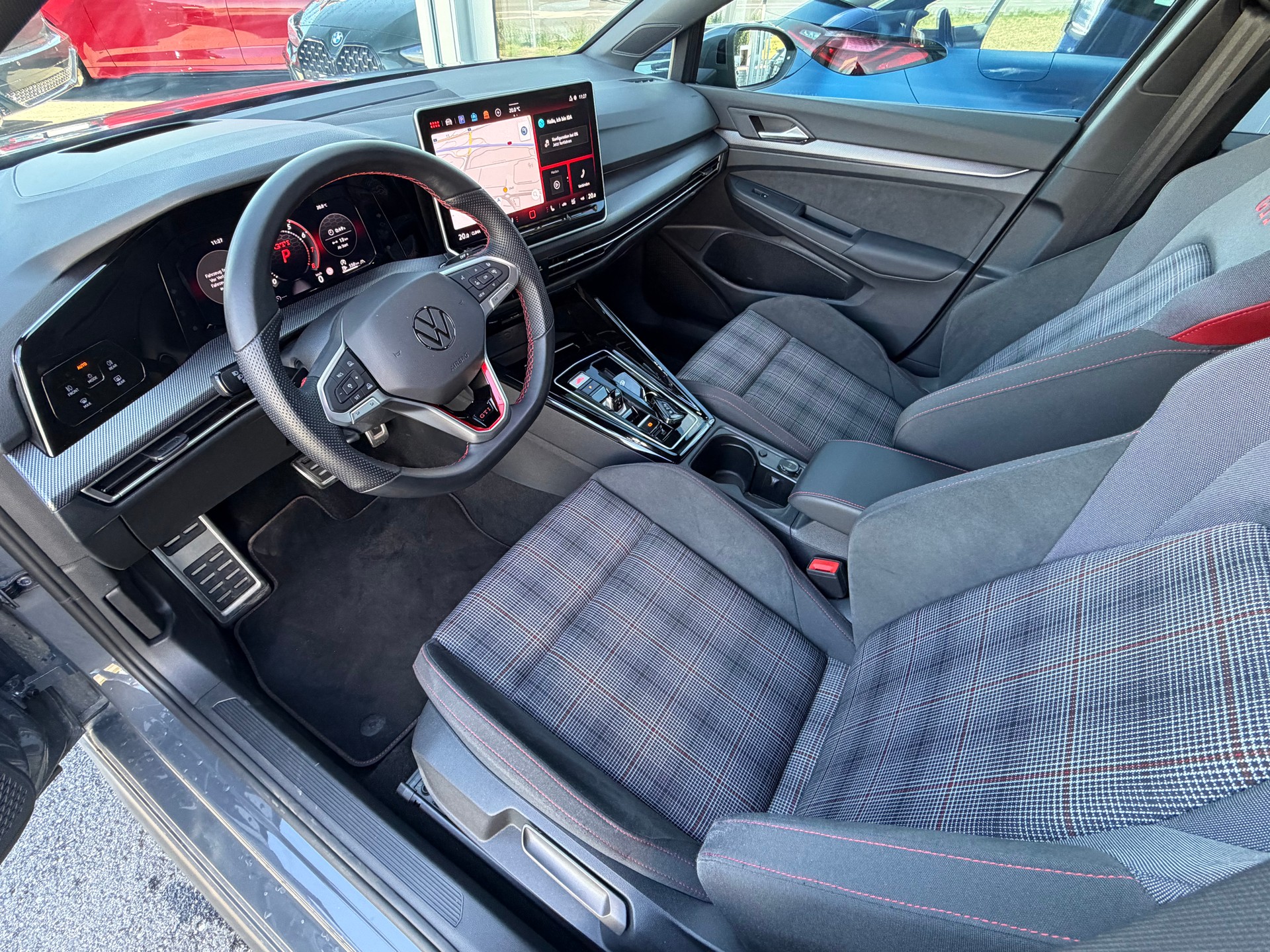 VW Golf 2.0 TSI GTI DSG-image-13