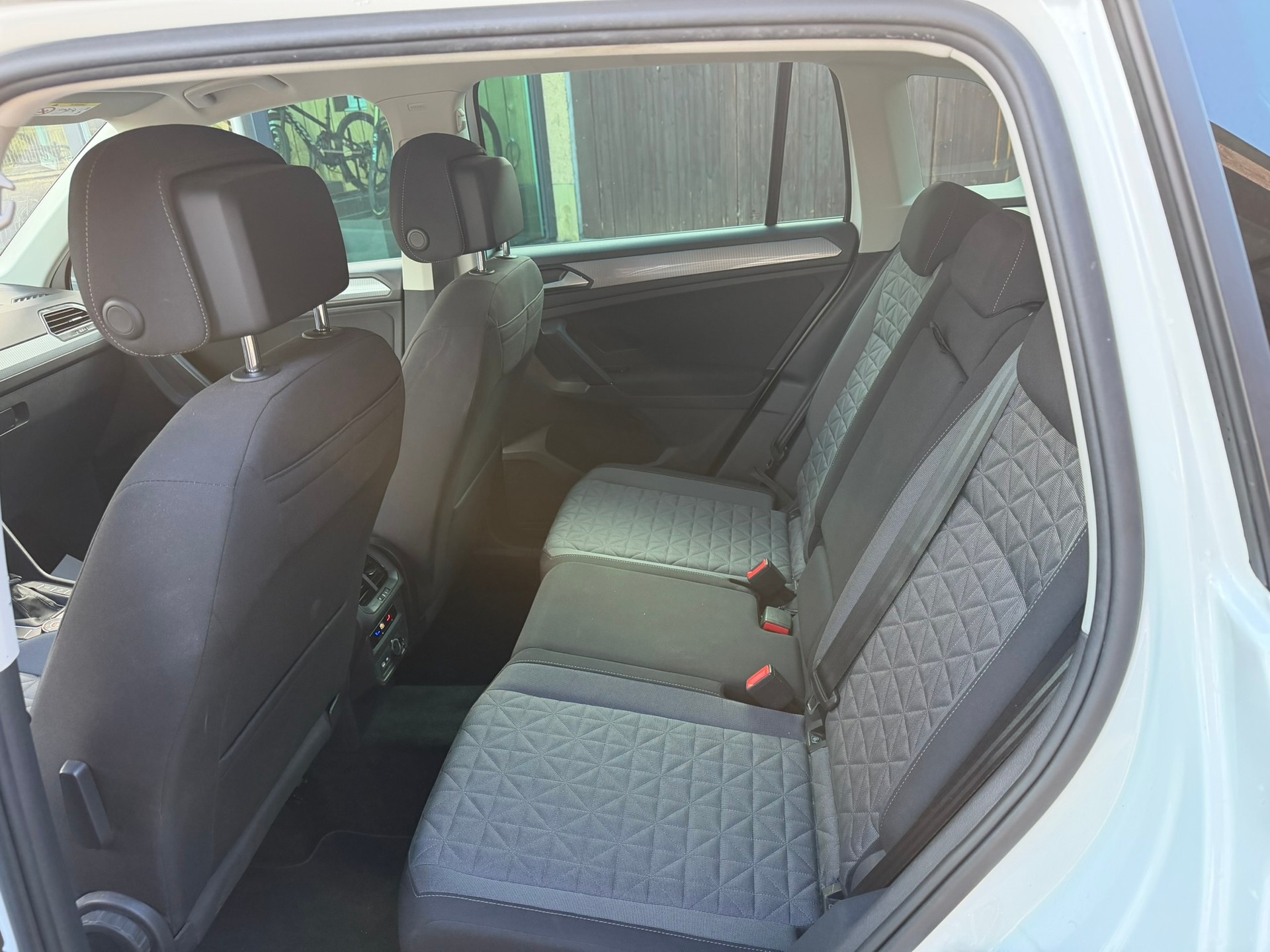 VW Tiguan 2.0TSI Life 4Motion DSG-image-9
