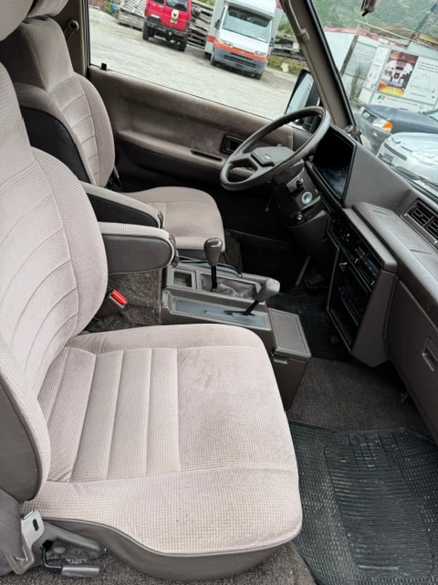 TOYOTA Model-F 2.2 Wagon GL 4x4-image-11