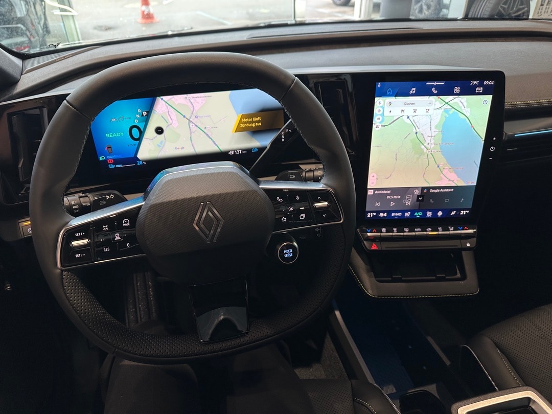 RENAULT Mégane E-TECH EV60 Iconic-image-13