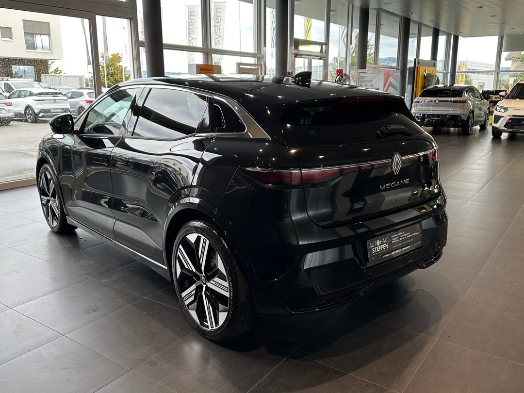 RENAULT Mégane E-TECH EV60 Iconic-image-4