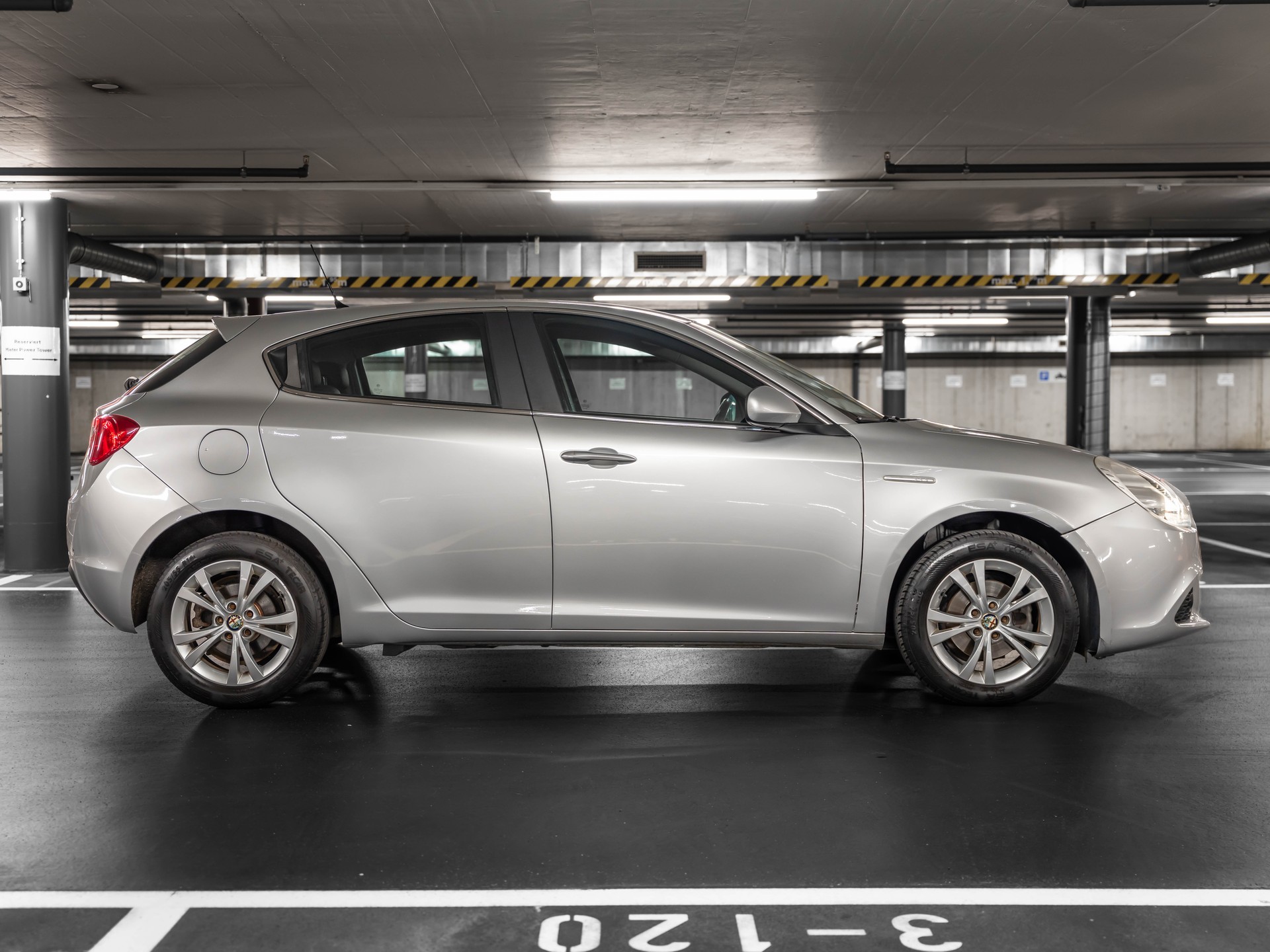 ALFA ROMEO Giulietta 1.4 T Distinctive-image-10