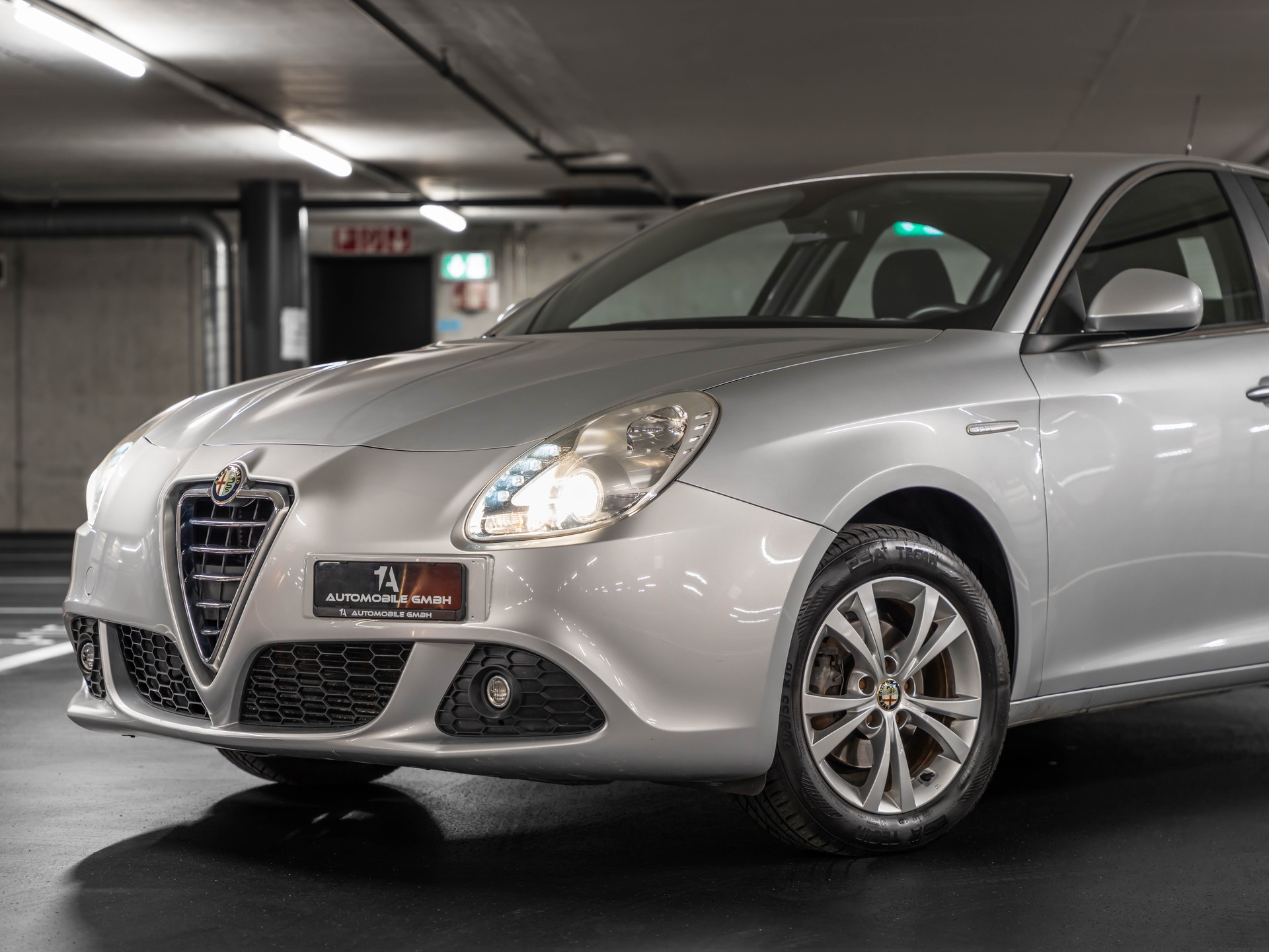 ALFA ROMEO Giulietta 1.4 T Distinctive-showroom-element-1