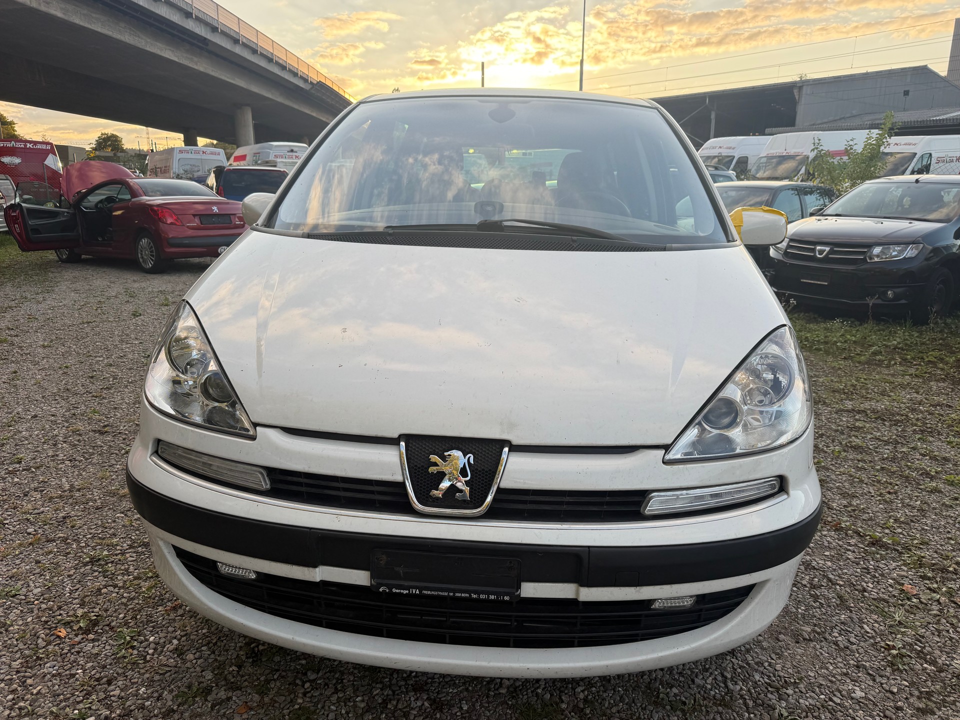 PEUGEOT 807 2.0 16V HDi ST Family+ Automatic