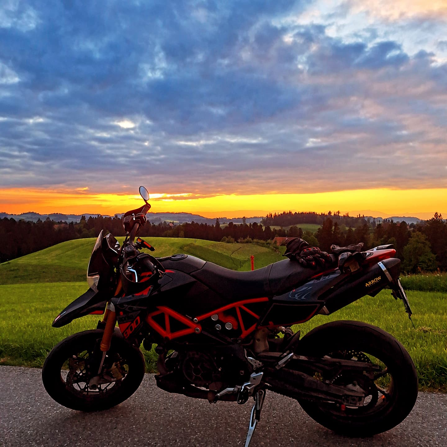 APRILIA Dorsoduro SMV 900 ABS (35kw)-image-5