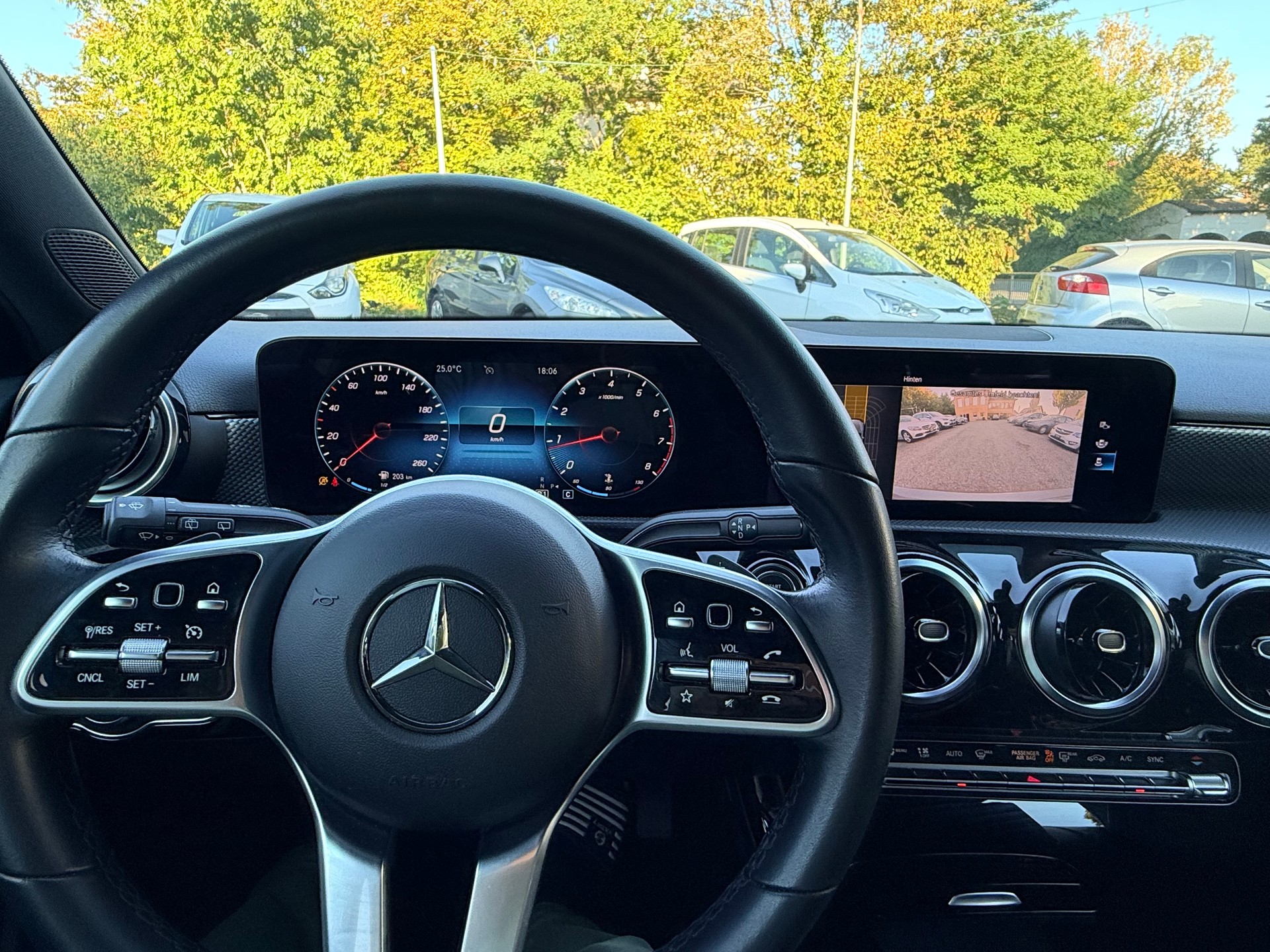 MERCEDES-BENZ A 180 Night Star 7G-DCT-image-20