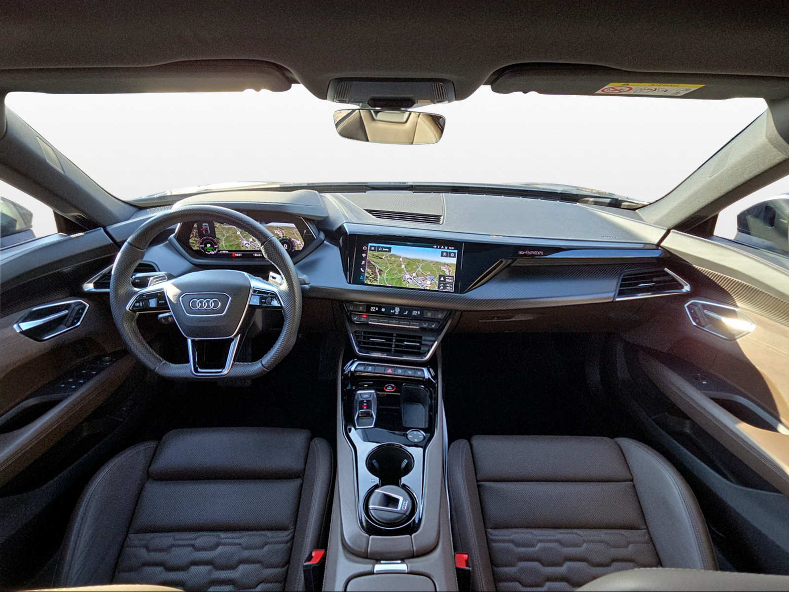 AUDI e-tron GT quattro-showroom-element-3