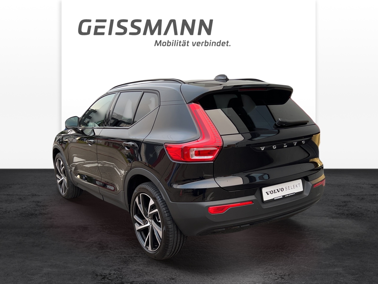 VOLVO XC40 2.0 B4 MH R-Design AWD-showroom-element-2
