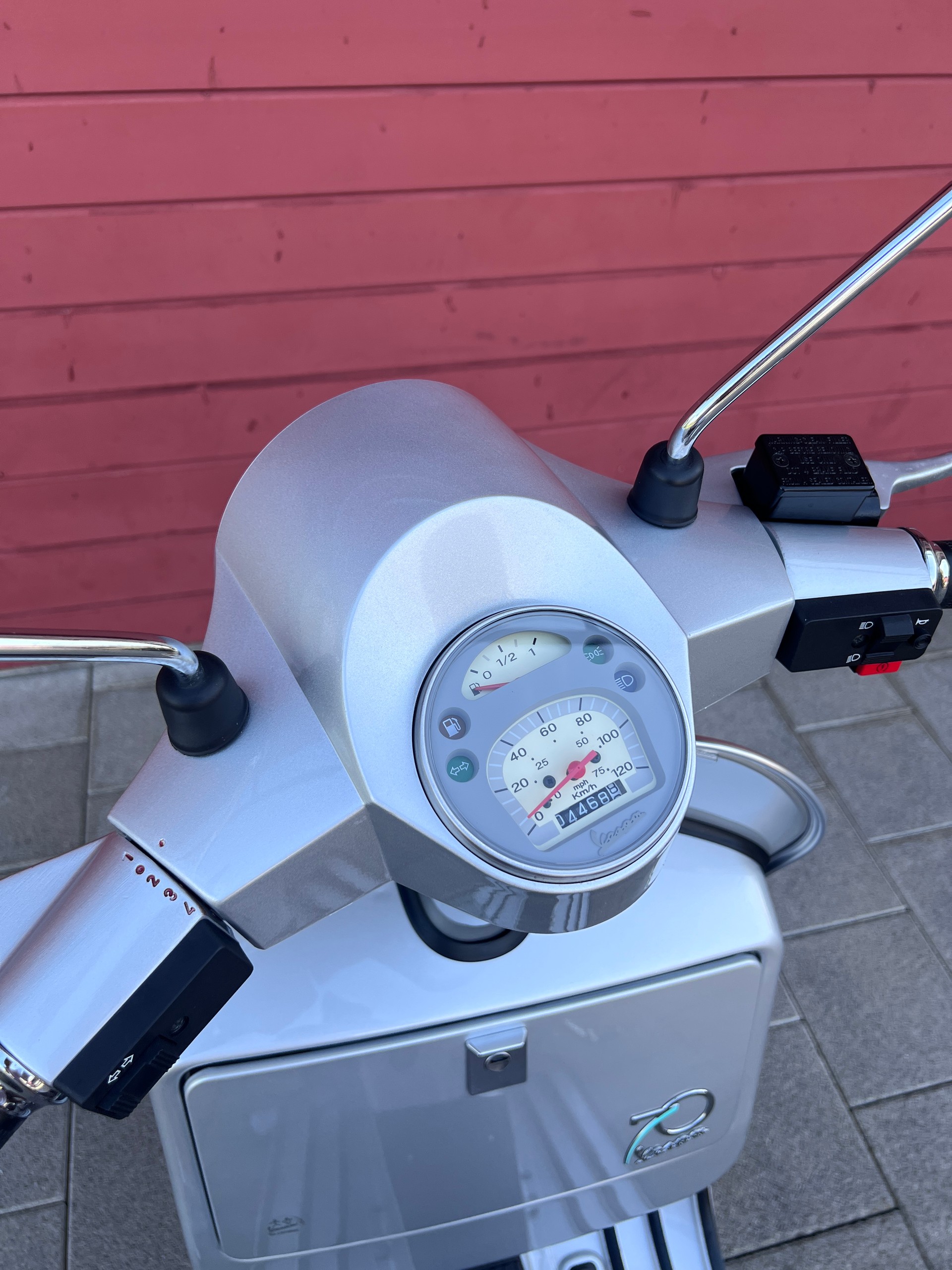 PIAGGIO Vespa PX 125 70° Anniversary-image-6