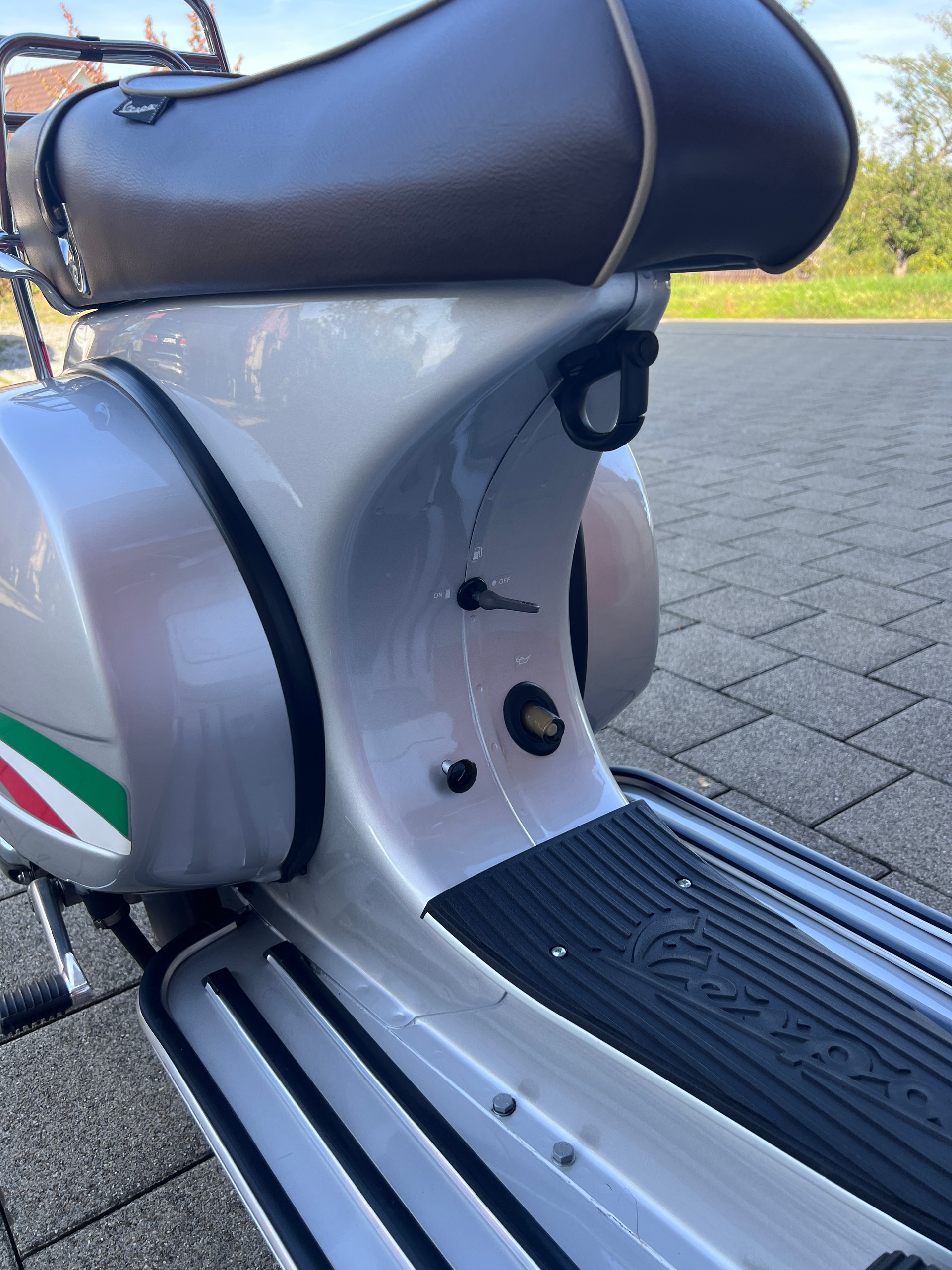 PIAGGIO Vespa PX 125 70° Anniversary-image-7