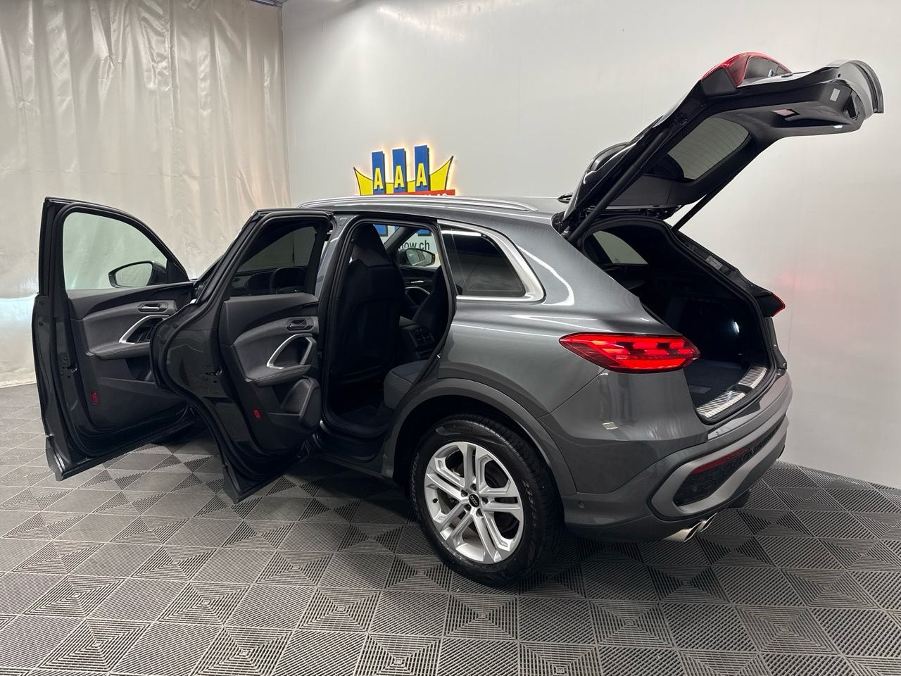 AUDI Q5 TFSI quattro 150 kW S-tronic S-Line-image-14