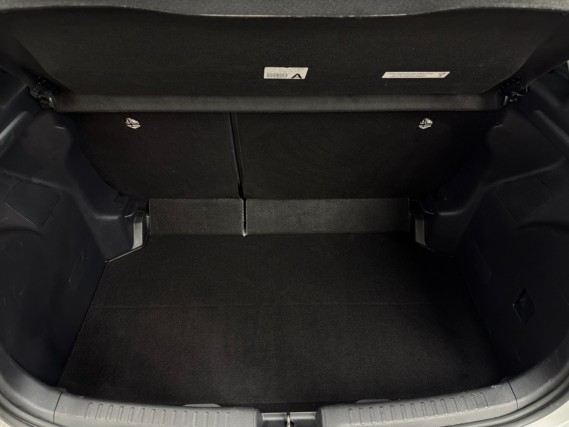 TOYOTA Yaris 1.5 VVT-i HSD Trend-image-11