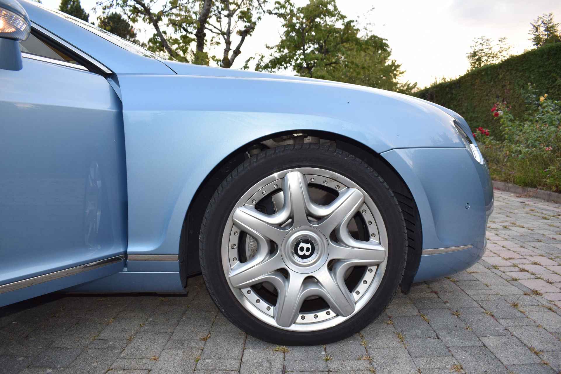 BENTLEY 6.0 W12-image-13