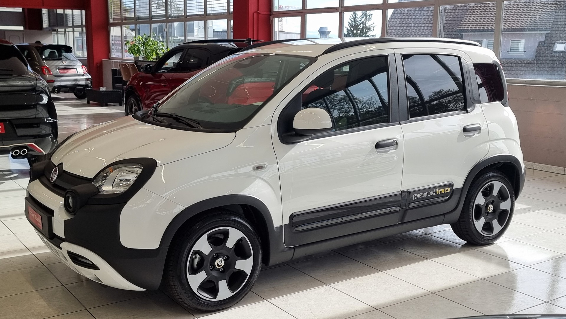 FIAT Panda / Pandina 1.0 Hybrid Cross-showroom-element-1
