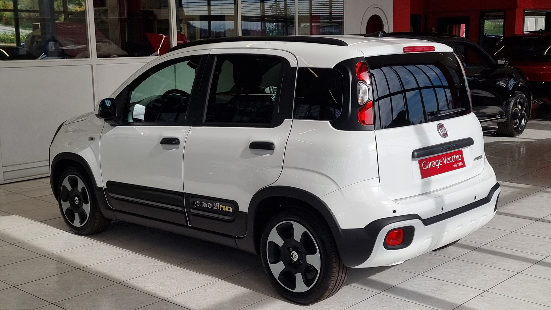 FIAT Panda / Pandina 1.0 Hybrid Cross-showroom-element-3