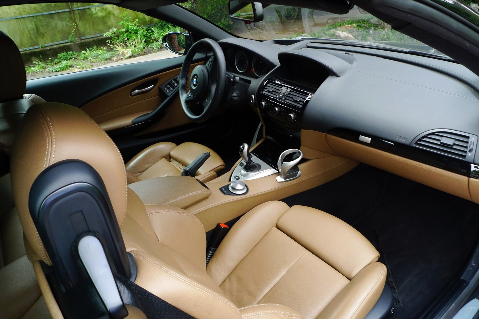 BMW M6 Cabrio - V10-image-7