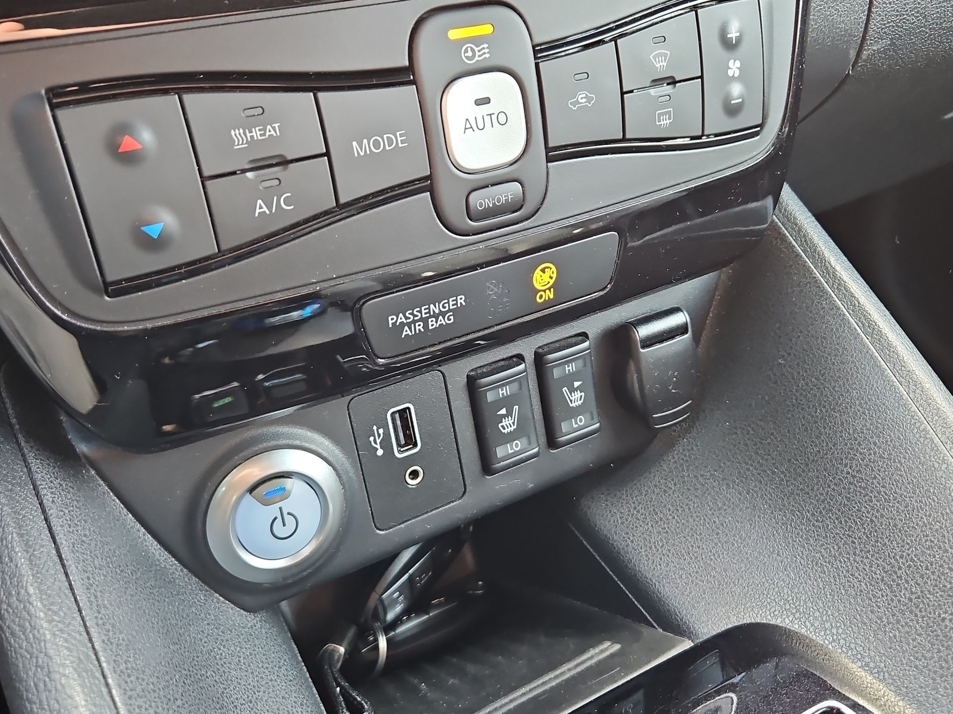 NISSAN Leaf Tekna (inclusive Batterie)-image-14