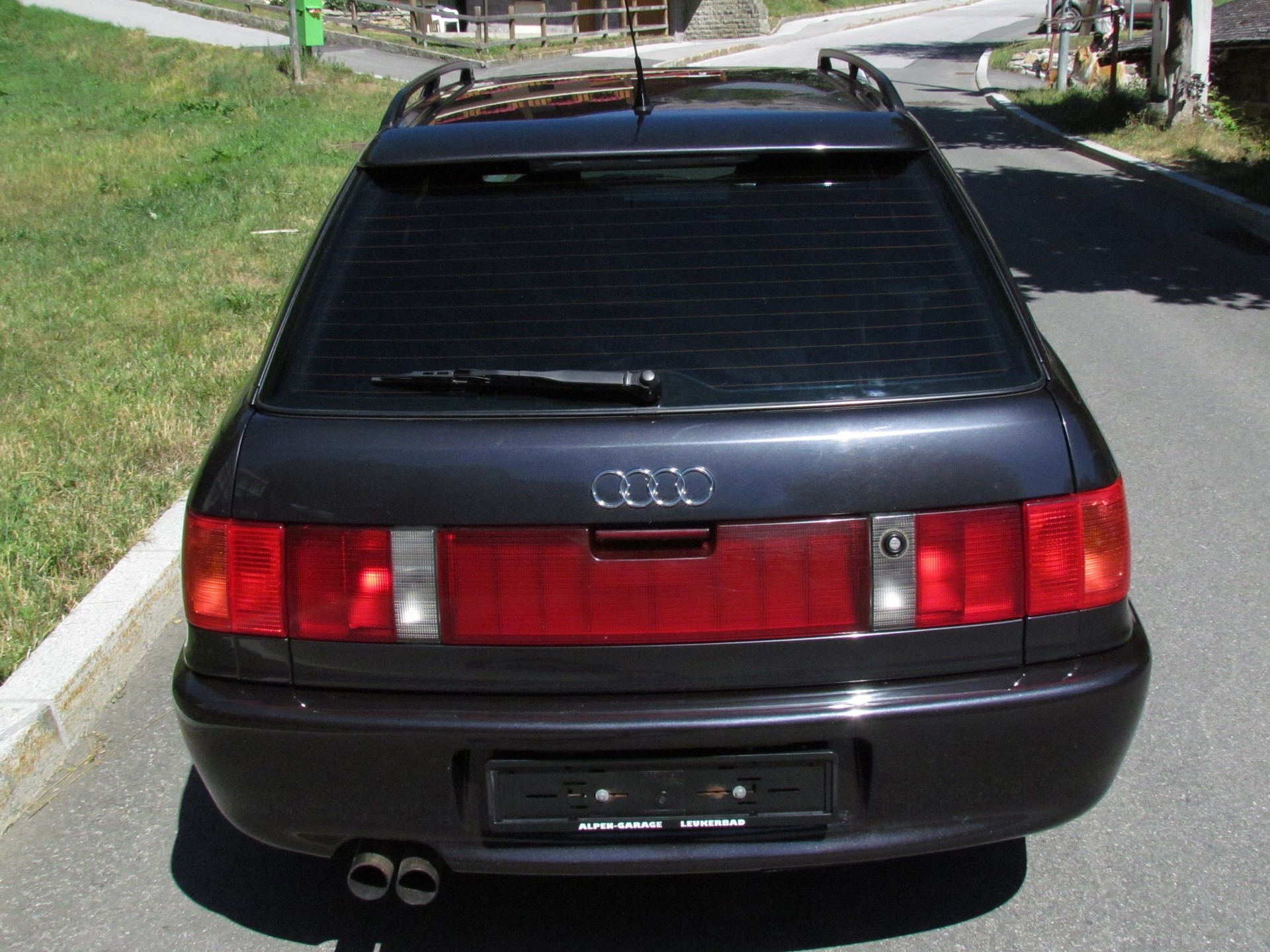 AUDI 80 Avant RS2-image-4
