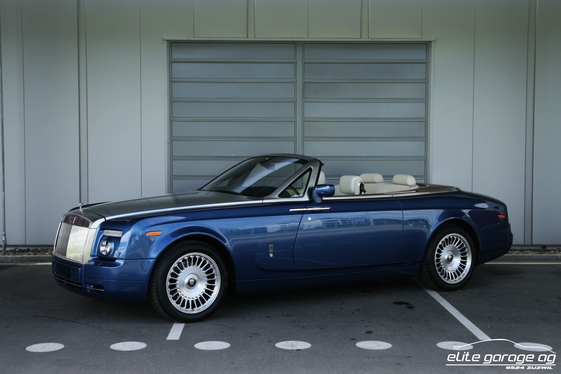 ROLLS-ROYCE Phantom 6.7 V12 Drophead Coupé